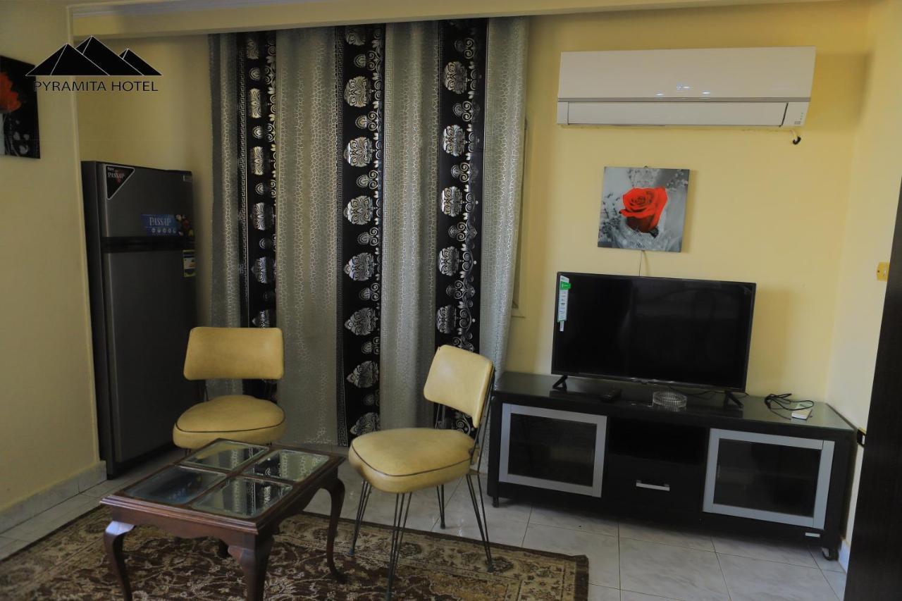 Pyramita Hotel Ghatati Extérieur photo