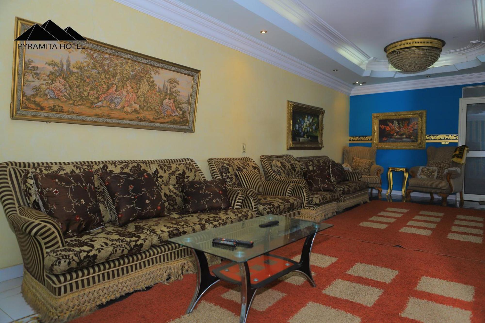 Pyramita Hotel Ghatati Extérieur photo