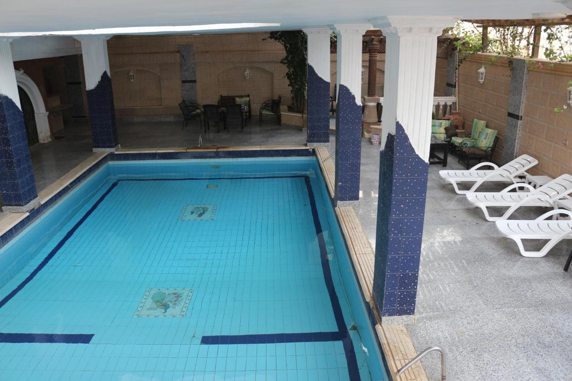 Pyramita Hotel Ghatati Extérieur photo