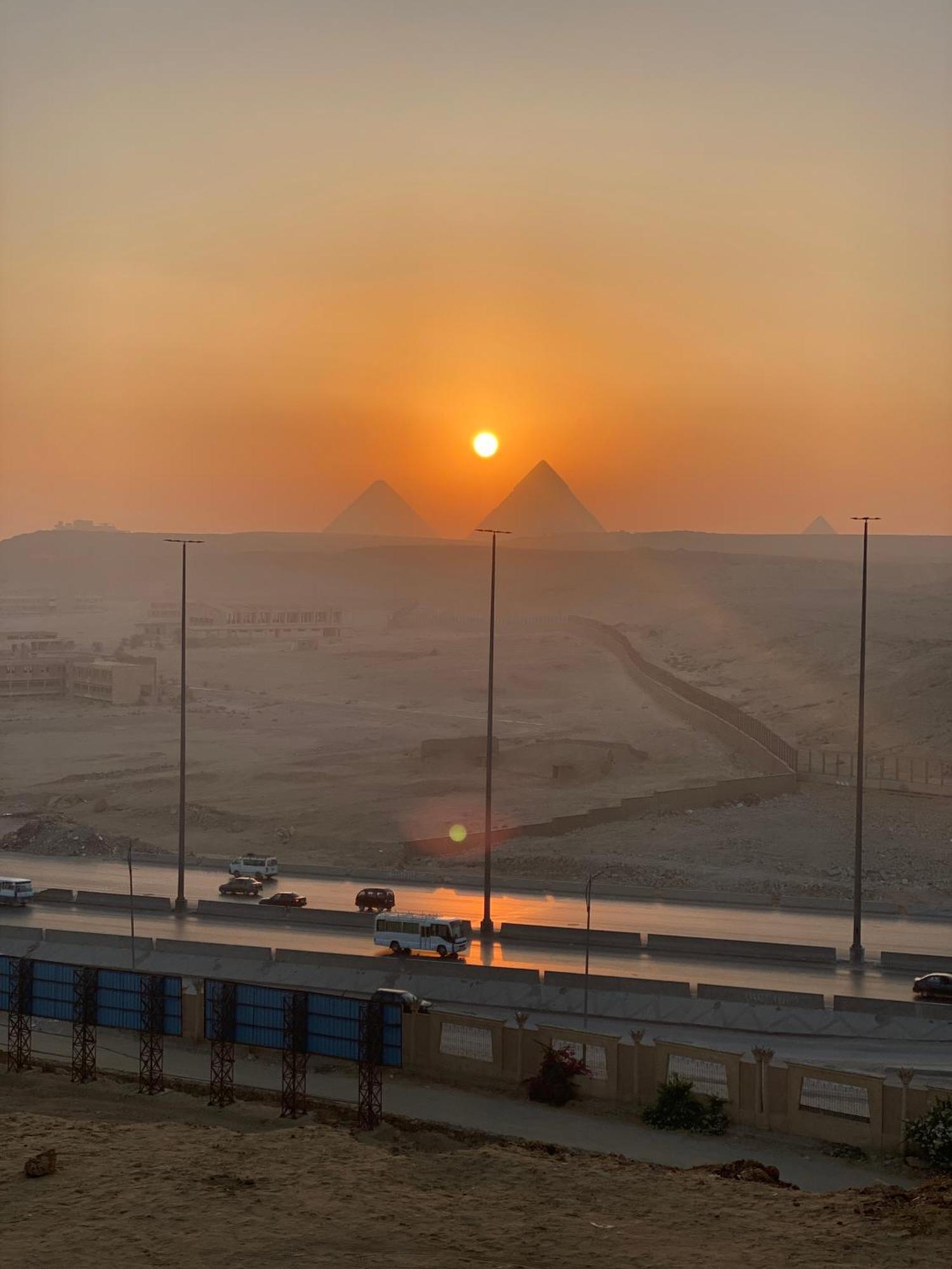 Pyramita Hotel Ghatati Extérieur photo