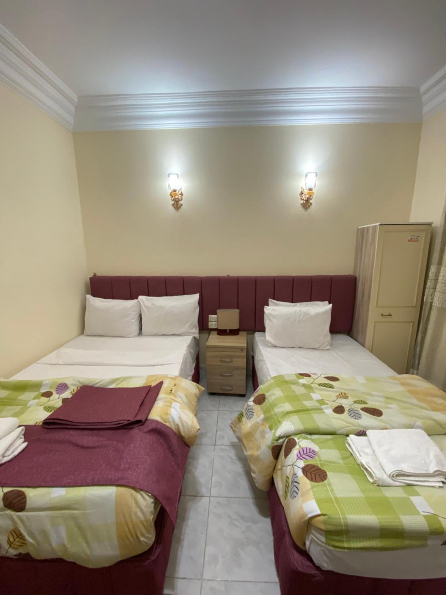 Pyramita Hotel Ghatati Extérieur photo