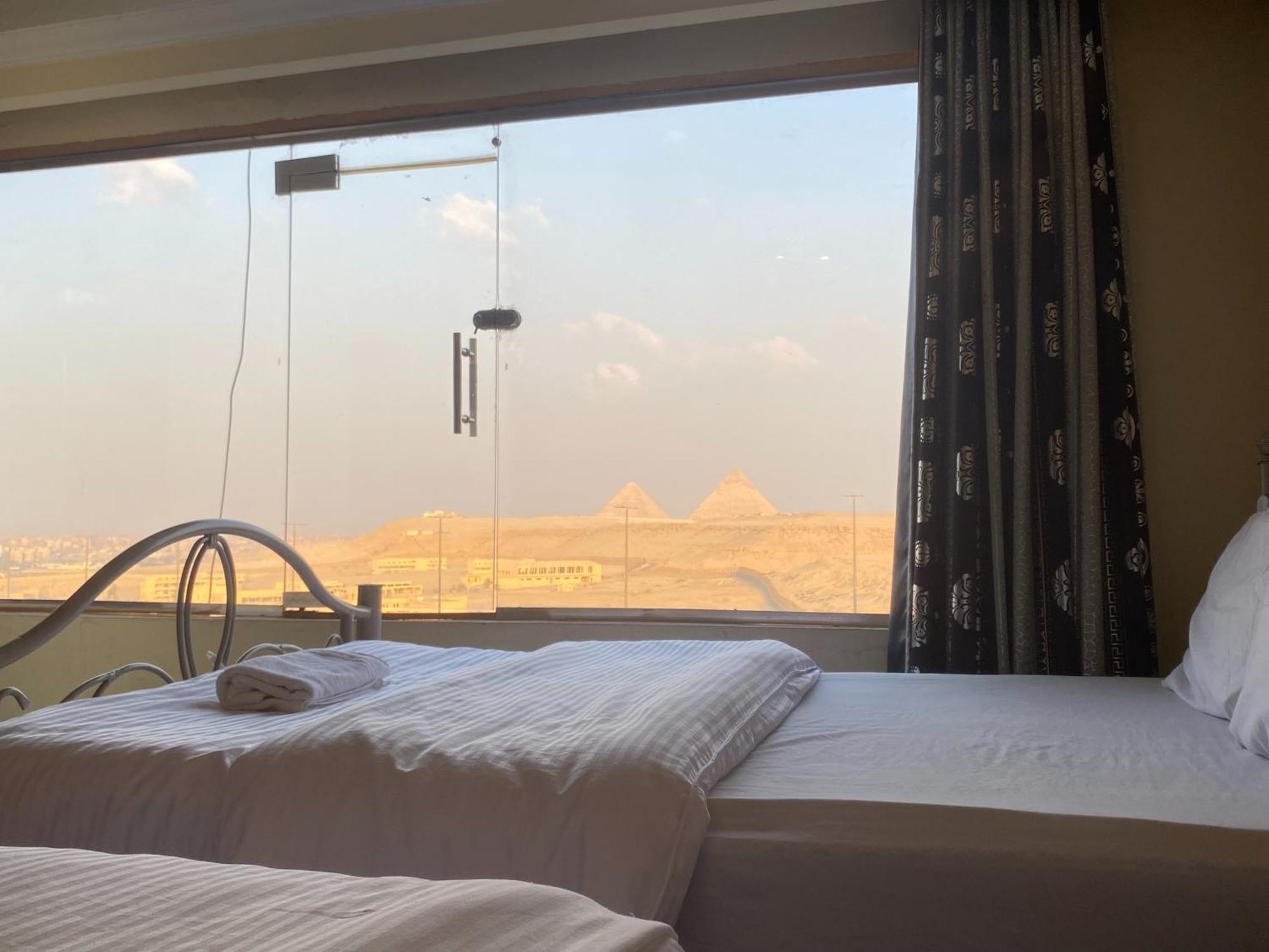 Pyramita Hotel Ghatati Extérieur photo