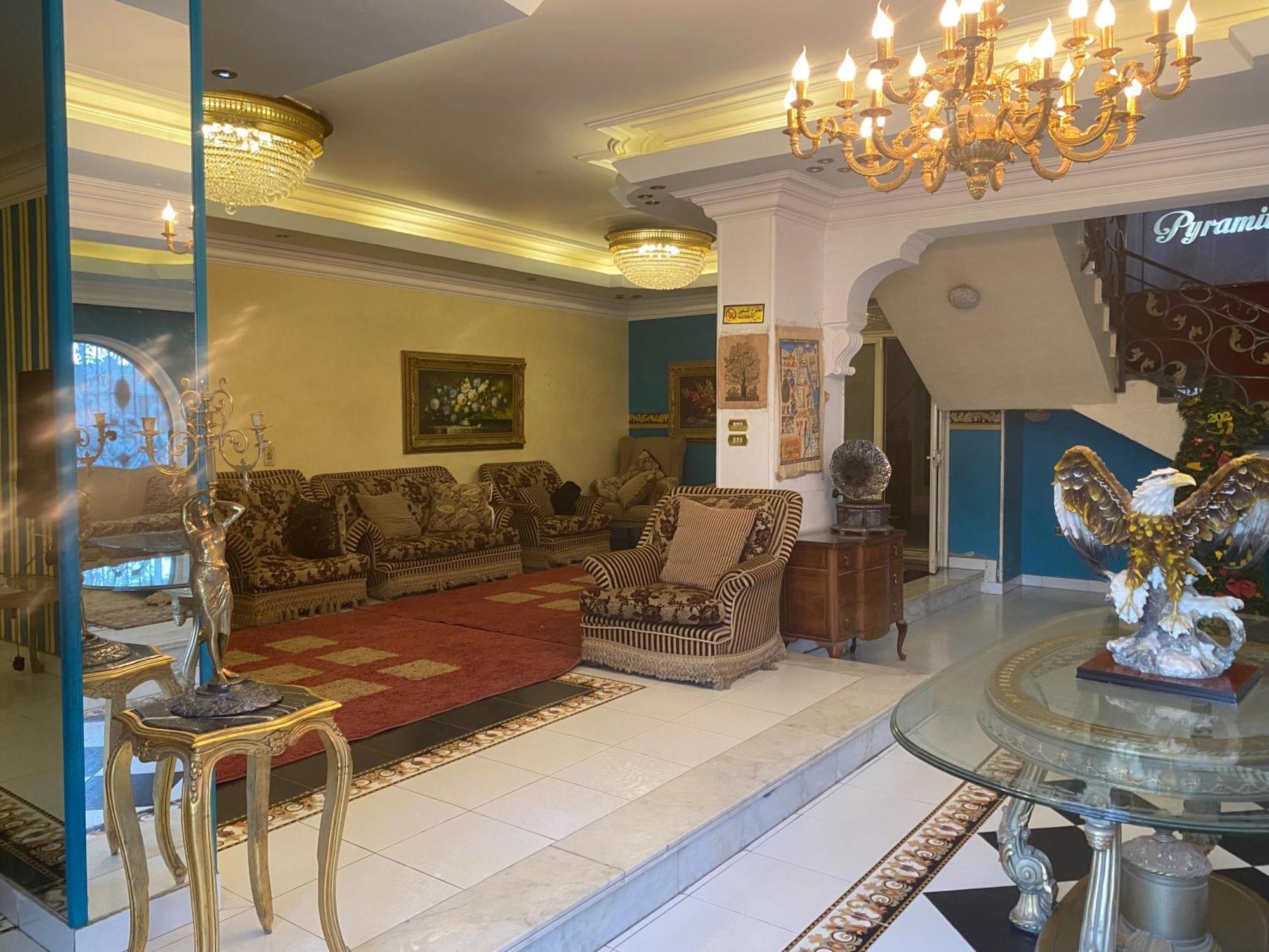 Pyramita Hotel Ghatati Extérieur photo